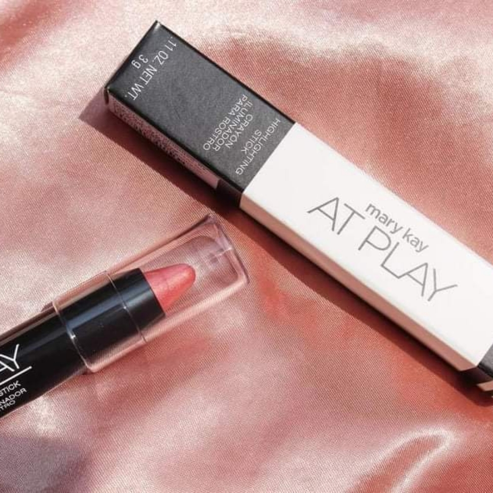 Mary Kay At Play Rose Gold Highlight Stick.